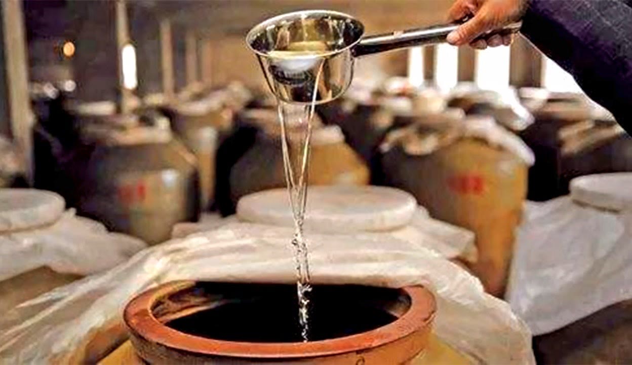 傳承千年的釀酒工藝,采取最古老蒸餾釀酒,讓中國酒文化源遠流長