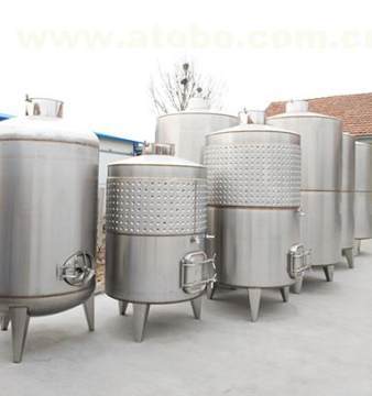 肇慶果酒發酵桶釀酒設備_諸城酒莊釀酒設備
